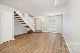 3916 Briarhill Dr in Charlotte, NC - Building Photo - Building Photo