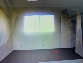 13407 Kornblum Ave. in Hawthorne, CA - Foto de edificio - Building Photo