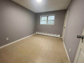 306 65th St in West New York, NJ - Building Photo - Building Photo