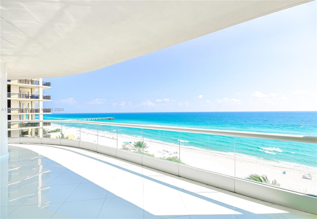 16051 Collins Ave in Sunny Isles Beach, FL - Building Photo