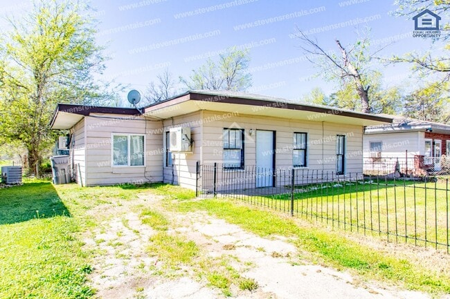 property at 1308 NW Williams Ave