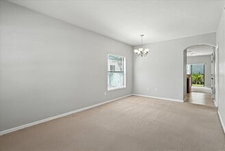 2211 Trillium Park Ln in Sanford, FL - Foto de edificio - Building Photo