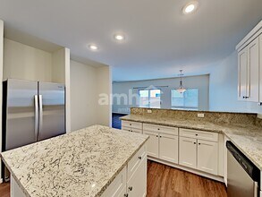 10377 Calypso Cave St in Las Vegas, NV - Building Photo - Building Photo