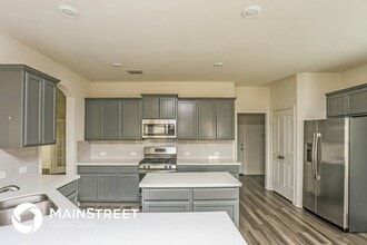 8908 Finn Ln in Fort Worth, TX - Foto de edificio - Building Photo