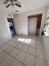 1541 Newark St S in St. Petersburg, FL - Foto de edificio - Building Photo