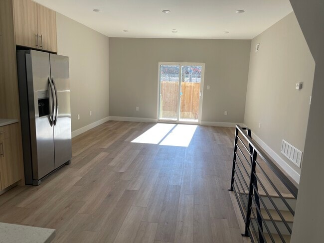 1624 W Stiles St, Unit A in Philadelphia, PA - Foto de edificio - Building Photo
