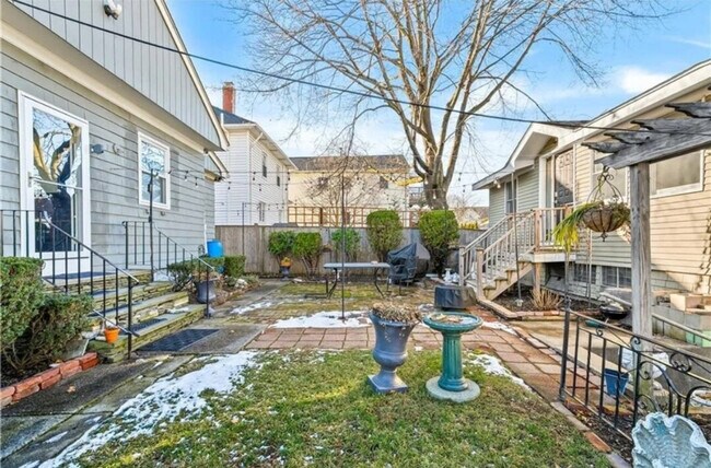 56 Hillside Ave in Providence, RI - Building Photo - Building Photo