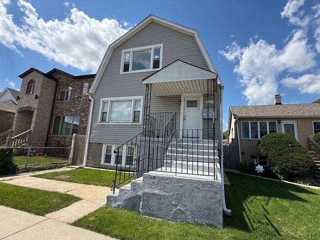 property at 4328 N Oak Park Ave