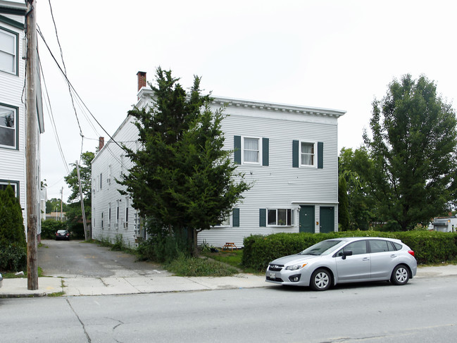 165 Woodford St in Portland, ME - Building Photo - Building Photo