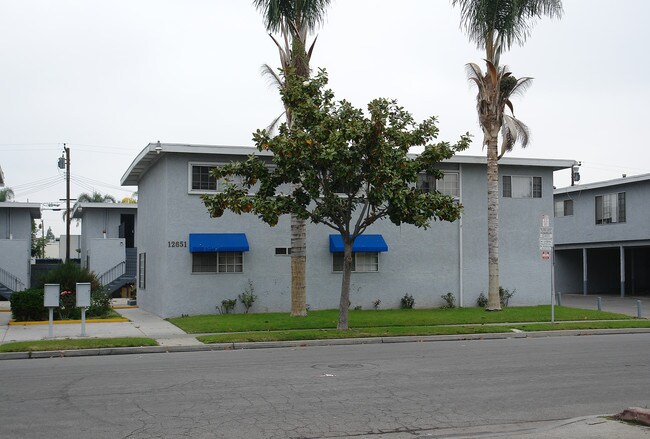 12651 Morningside Ave