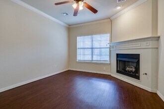 597 E Miracle Dr, Unit 3 in Fayetteville, AR - Building Photo - Building Photo