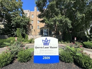 2809 W Queen Ln in Philadelphia, PA - Building Photo - Building Photo