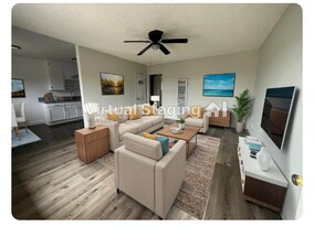 648 W 92nd St in Los Angeles, CA - Building Photo