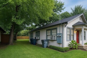 2831 Warren Ave in Dallas, TX - Foto de edificio - Building Photo