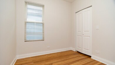 1736 W Summerdale Ave, Unit 1 in Chicago, IL - Foto de edificio - Building Photo