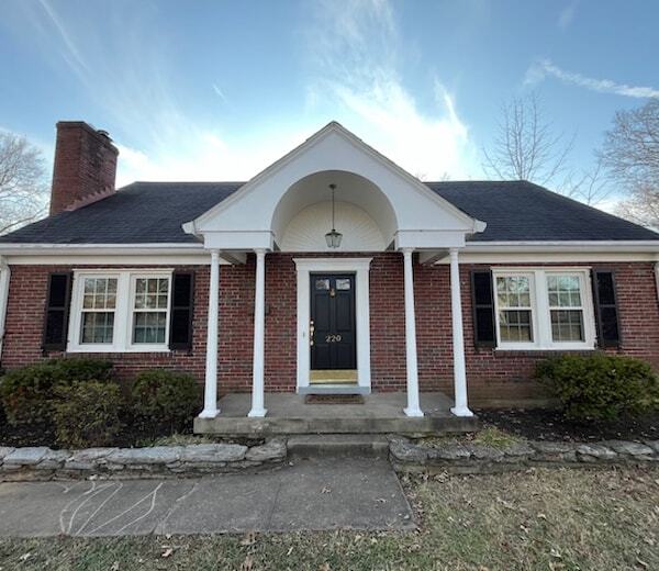 property at 220 Fairmeade Rd