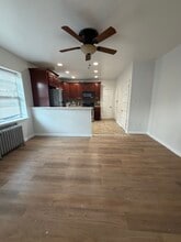 313 E Eleanor St in Philadelphia, PA - Foto de edificio - Building Photo