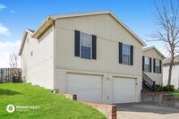 1206 Evergreen Way photo'