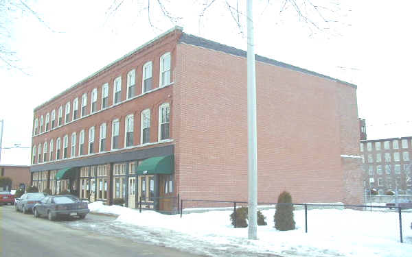 543 Middlesex St in Lowell, MA - Building Photo