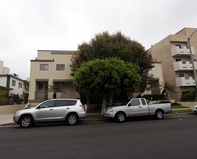 1818-1820 Butler Ave in Los Angeles, CA - Building Photo - Building Photo