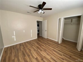 3210 N 25th St in McAllen, TX - Foto de edificio - Building Photo