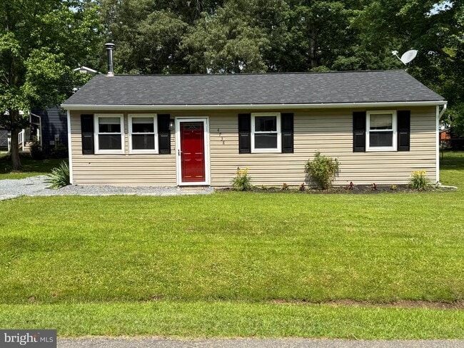 property at 4738 Washington Ave