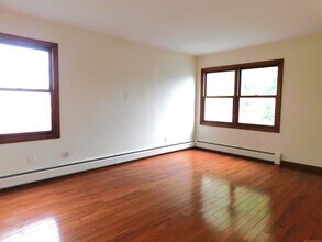 6 Herkimer St in Bridgeport, CT - Building Photo - Building Photo