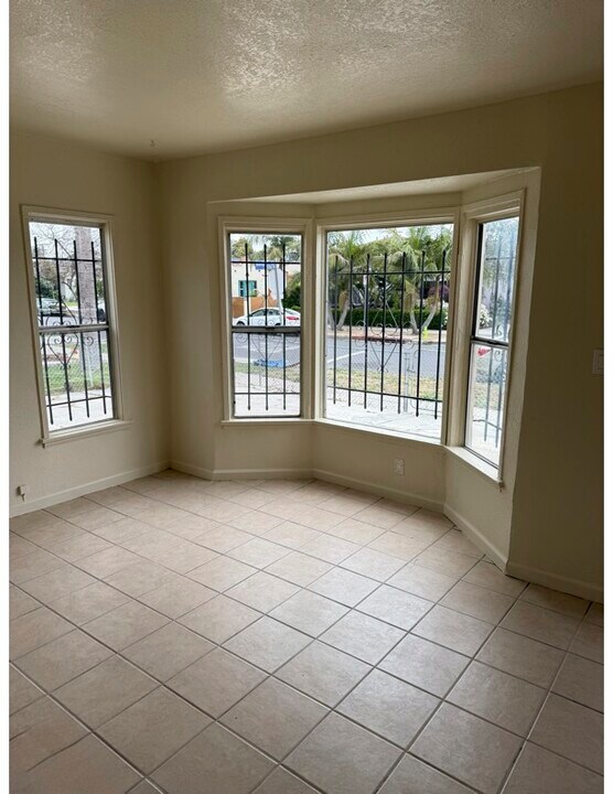 2253 S Cochran Ave, Unit 2253 in Los Angeles, CA - Building Photo
