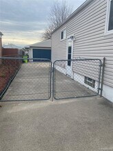 19430 Williamson St in Clinton Township, MI - Building Photo - Building Photo