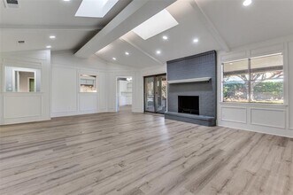 5529 Tanbark Rd in Dallas, TX - Building Photo - Building Photo