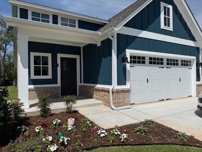 property at 701 Montauk Wy