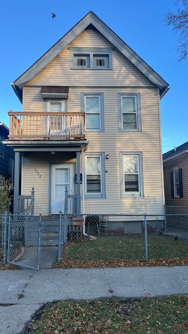 property at 1552 S 3rd St