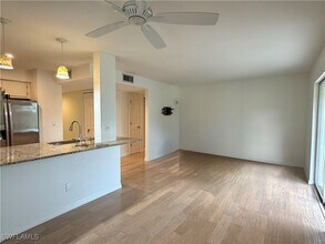 1001 Foxfire Ln in Naples, FL - Building Photo - Building Photo