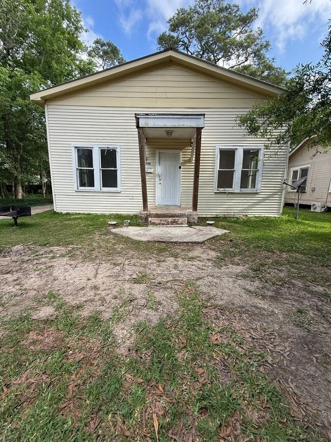 property at 2550 Pierce St