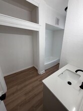 3770 E Somers Ave in Cudahy, WI - Foto de edificio - Building Photo