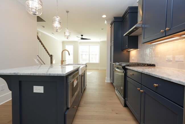 property at 1405 Kenilworth Ave