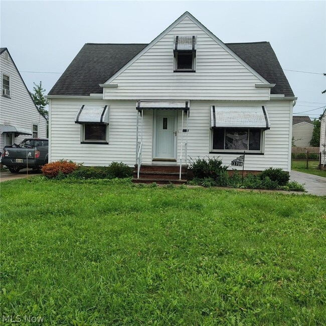 property at 13708 Woodward Blvd