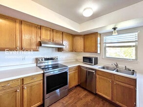 3939 Smoke Tree Dr in Colorado Springs, CO - Foto de edificio - Building Photo