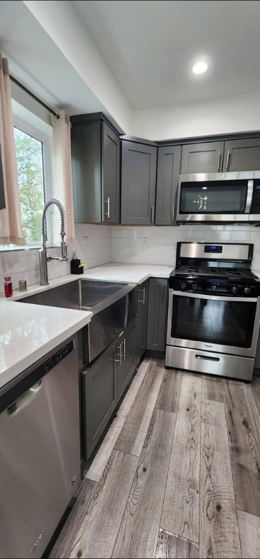 1228 Normandie Ave in Los Angeles, CA - Foto de edificio - Building Photo