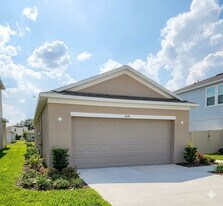 208 Acorn Rd in Haines City, FL - Building Photo