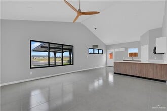 11 Oriole Rd in Weslaco, TX - Building Photo - Building Photo