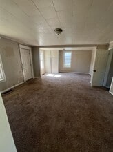 1406 Corse St in Burlington, IA - Building Photo - Building Photo