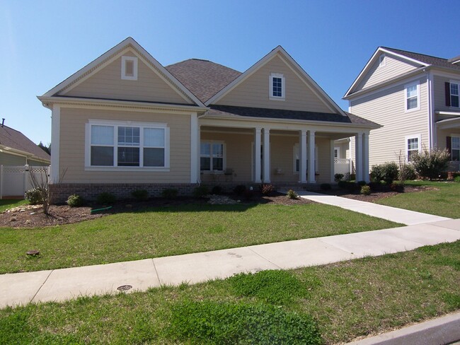 property at 115 Fallberry St