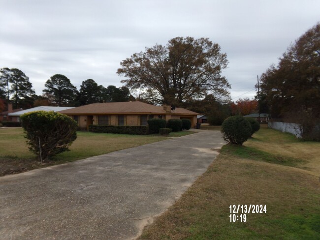 136 Carver Ave in Grambling, LA - Building Photo - Building Photo