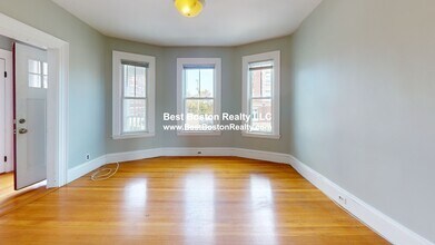 106 Highland Ave in Somerville, MA - Building Photo - Building Photo