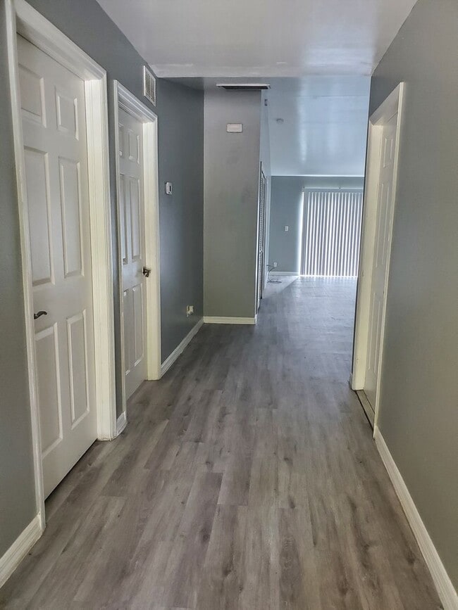 2417 George Ave S in Lehigh Acres, FL - Building Photo - Building Photo