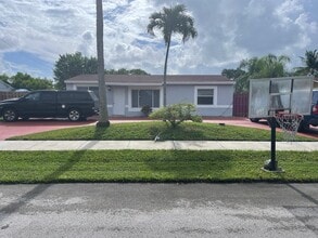 1730 SW 64th Terrace in North Lauderdale, FL - Building Photo - Building Photo