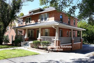 1222 W Market St, Unit 1222-G in Greensboro, NC - Building Photo