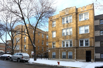 Rogers Park Apartments in Chicago, IL - Building Photo - Building Photo