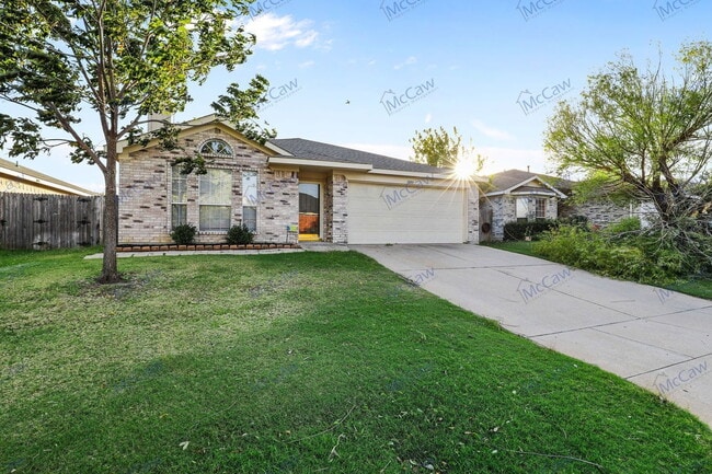 1820 Overland St in Fort Worth, TX - Building Photo - Building Photo